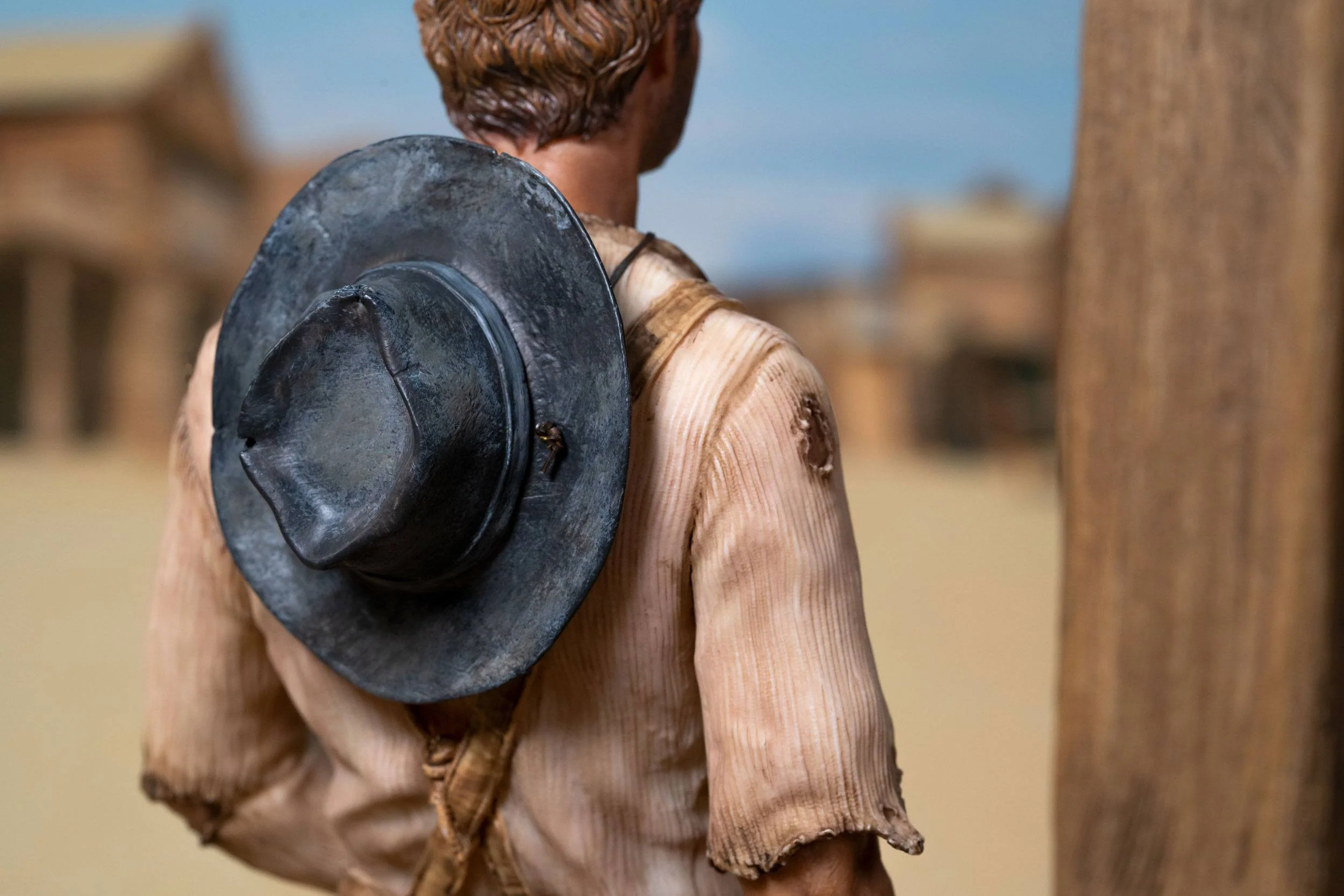 Terence Hill statue 1970 scale 1:6 (36cm) with exclusive autograph card - Image 11
