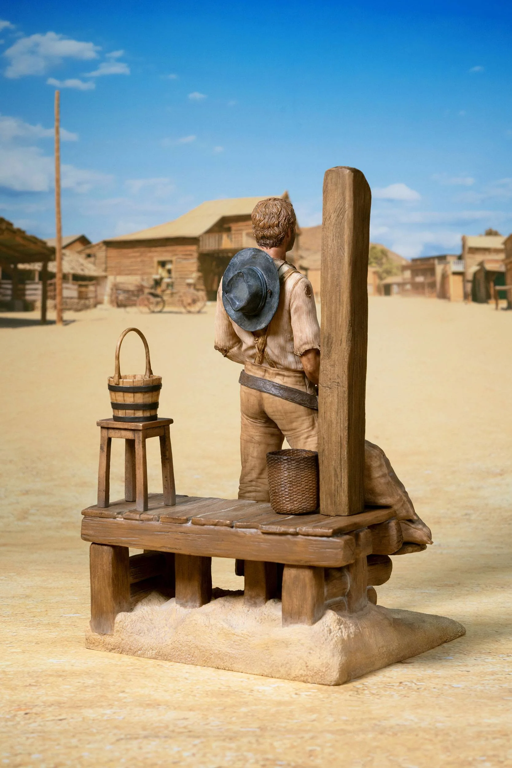 Terence Hill statue 1970 scale 1:6 (36cm) with exclusive autograph card - Image 6